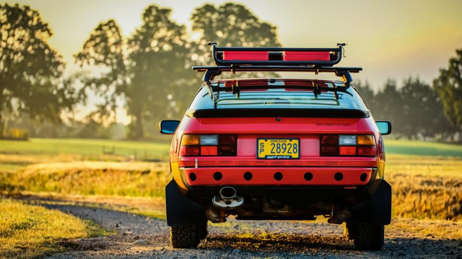  Porsche 924 S Baja Rally Car 1987 года  (фото 11 из 21)